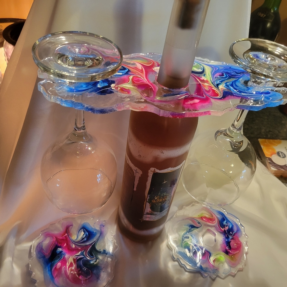 Wine hanger and coaster set